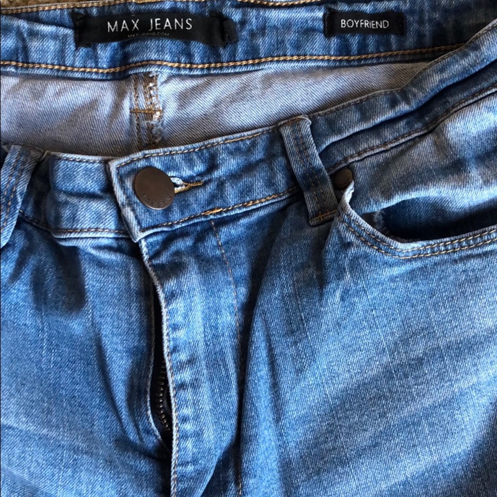 Boyfriend cut jeans